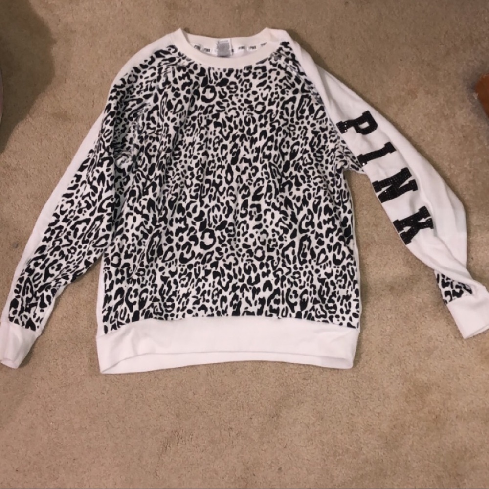 Black n White Leopard Print VS PINK sweatshirt XS